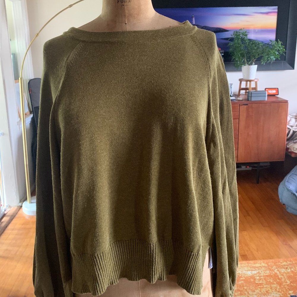 Zara Olive Knit Sweater w/ Tie Back and Side Slits, Back Vent & Puff Sleeves